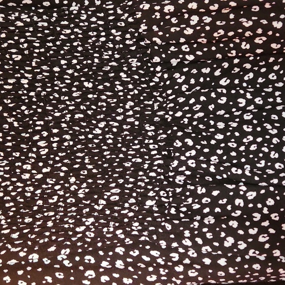 Black Cheetah Print Loose Fit Top - Picture 4 of 4